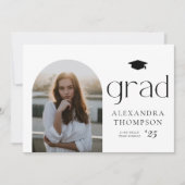 ミニマルなArchフォトブラック写真卒業 案内状 (正面)