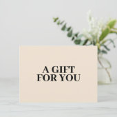 ミニマルはっきりしたラグジュアリーブティックアイボリーギフトカード (スタンド正面)