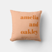 ミニマルはっきりしたリストピーチオレンジレトロカスタムウェディング クッション (正面)