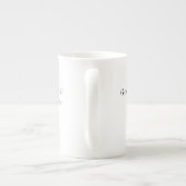 ミニマルエレガントリストスクリプト名パーソナライズされた ボーンチャイナマグカップ (裏面)