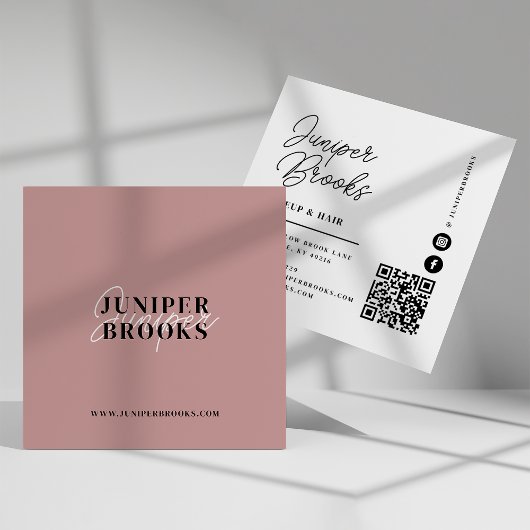 ミニマルエレガントリストダスティピンクQRコード スクエア名刺
