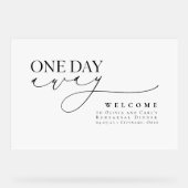 ミニマルエレガントリストホワイトリハーサルディナーウェルカム アクリルサイン (正面)