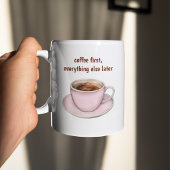 ミニマルコーヒー ファースト 引用 ピンク カップ 美観