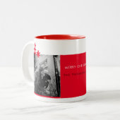 ミニマルシンプルスのクリスマス赤写真 ツートーンマグカップ (正面左)