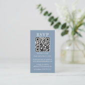 ミニマルシンプルス結婚のQRフォトダスティブルーRSVP エンクロージャーカード (スタンド正面)