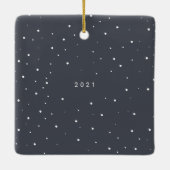 ミニマルシンプルメリー写真結婚した セラミックオーナメント (裏面)