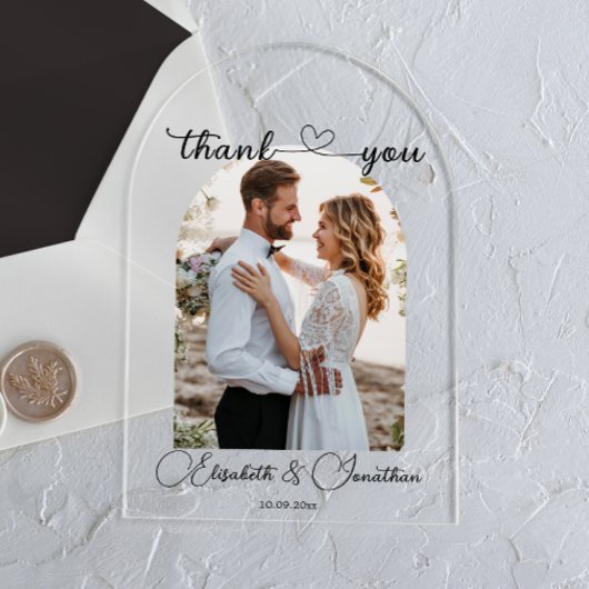 ミニマルシンプルリストハートフォトアー結婚チ アクリル招待状