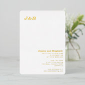 ミニマルスタイリッシュス結婚・モノグラエレガントムの金ゴールド 箔招待状 (立ち正面)