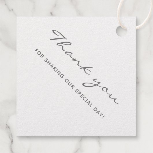 ミニマルタイポグラフィ白黒結婚のクラシック フェイバータグ (裏面)