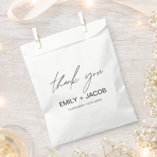 ミニマルタイポグラフィ結婚ズ・サンキュー フェイバーバッグ (クリップ留めされた状態)