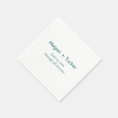 ミニマルティール（緑がかった色）カップルの名前と日付結婚の スタンダードカクテルナプキン (角)