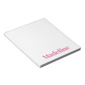 ミニマルピンク名前パーソナライズ ノートパッド (アングル)