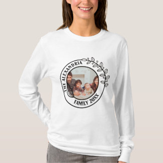 ミニマルフローラファミリーモノグラム写真 Tシャツ