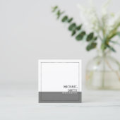 ミニマルプロフェッショナルモダンホワイトニッケル スクエア名刺 (スタンド正面)