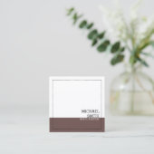 ミニマルプロフェッショナルモダン白肝 スクエア名刺 (スタンド正面)