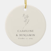 ミニマルベージュ色フローララインア結婚ートのカスタム セラミックオーナメント (正面)