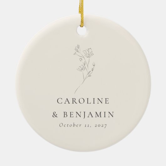 ミニマルベージュ色フローララインア結婚ートのカスタム セラミックオーナメント (裏面)