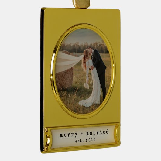 ミニマルメリーリストと結婚した初めてのクリスマス ゴールドプレートバナーオーナメント (右)