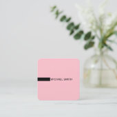ミニマルモダンスエレガントピンクとブラック スクエア名刺 (スタンド正面)