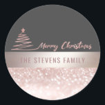 ミニマルモダンスクリプトMerry Christmas ラウンドシール<br><div class="desc">ミニマルモダンリストメリークリスマスクリスマスツリー。魅力的なモダンプロフェッショナルデザインとコンテンポラリーtouch。エレガンスとスタイルのtouch。カスタマイズモノグラムのイニシャル、名前とアドレスの詳細。</div>