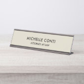 ミニマルモダンスタイリッシュプロフェッショナル デスクネームプレート (正面)