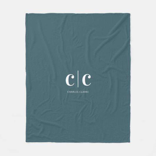 ミニマルモダンティール（緑がかった色）ホワイトモノグラム フリースブランケット (正面)