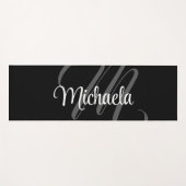 ミニマルモダンモノグラムイニシャル名 ヨガマット (正面(横))