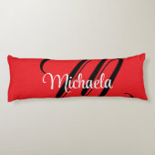 ミニマルモダンモノグラムイニシャル名red ボディピロー (裏面)