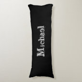 ミニマルモダンモノグラム名白黒 ボディピロー (正面縦)