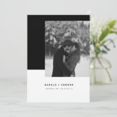 ミニマルモダンリストのモノクロ写真 セーブザデート (スタンド正面)