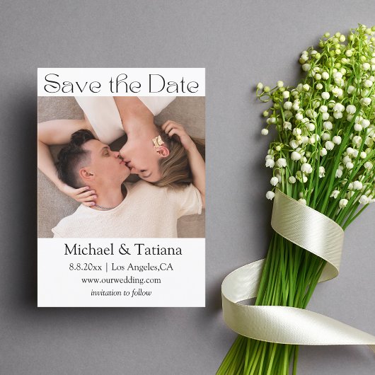 ミニマルモダンリストカップル写真 セーブザデート