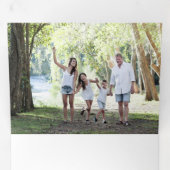 ミニマルモダンリストクリスマスグリーティングアーチフォト 三つ折りクリスマスカード (内部最初)