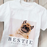 ミニマルモダンリストシックなペットのベスティーBFF写真 Tシャツ<br><div class="desc">デザインは、おもしろいとよくはしゃぐsans serifおよびserifフォントを含むタイポグラフィで構成される。写真のカスタム追加</div>