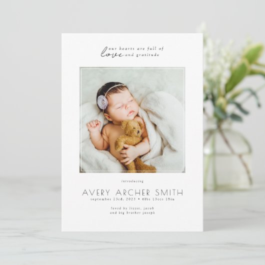 ミニマルモダンリストフォトベビー誕生 案内状 (スタンド正面)