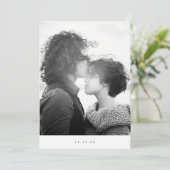 ミニマルモダンリストブラックタイポグラフィ結婚写真 セーブザデート (スタンド正面)