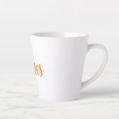 ミニマルモダンリストホワイトオレンジあなたの名前を追加 カフェラテマグ (右)