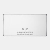 ミニマルモダンリストモノグラムまたはロゴビジネスの追加 デスクマット (正面)