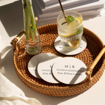 ミニマルモダンリストモノグラムまたはロゴビジネスの追加