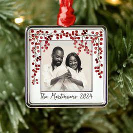 ミニマルモダンリストレッドベリーのクリスマスフォト メタルオーナメント