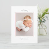 ミニマルモダンリスト3枚ベビー 案内状 (スタンド正面)