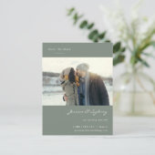 ミニマルモダンリストSage Green写真保存日時 ポストカード (スタンド正面)