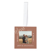 ミニマルモダン結婚したメリーと金ゴールドのスクリプトの写真 キューブオーナメント (正面)