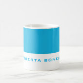 ミニマルユニークモダンリストの青い白の名前を追加 コーヒーマグカップ (中央)