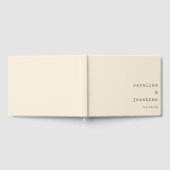 ミニマルレトロクリームタイプライターカスタムウェディング ゲストブック (全面)