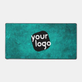 ミニマルヴィンテージ企業のロゴの追加ティール（緑がかった色） デスクマット (正面)