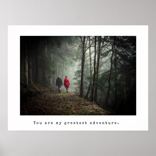 ミニマル写真とタイプライターのキャプション ポスター (正面)