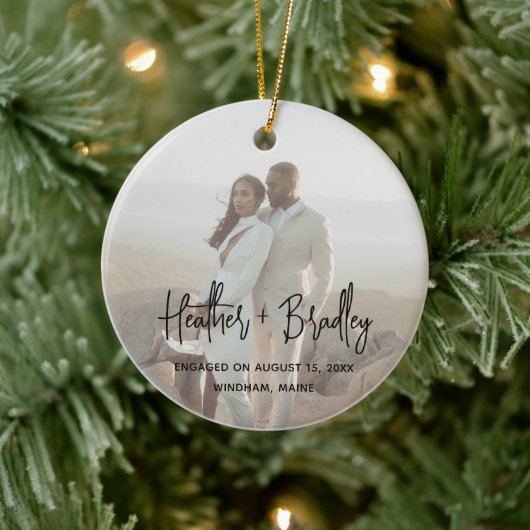 ミニマル写真のモダン初めてのクリスマス セラミックオーナメント (ツリー)