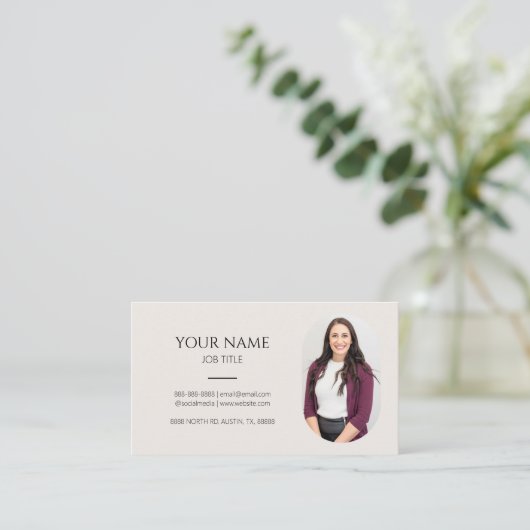 ミニマル写真フォトプロフェッショナルモダンベージュ 名刺 (スタンド正面)