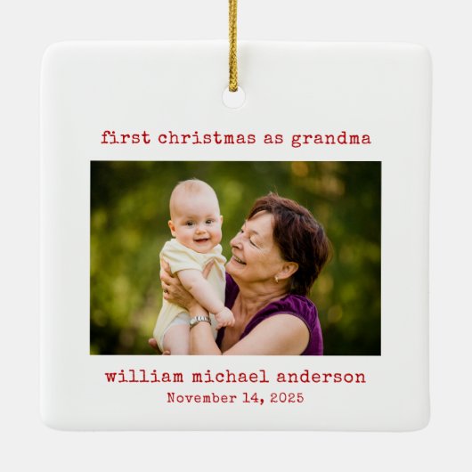 ミニマル写真初めてのクリスマスおばあちゃん セラミックオーナメント (裏面)