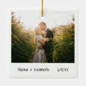 ミニマル写真初めてのクリスマス結婚した新婚 セラミックオーナメント (裏面)